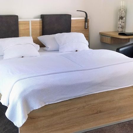 Alte Stadtmauer - Apartment Sinsheim Dış mekan fotoğraf